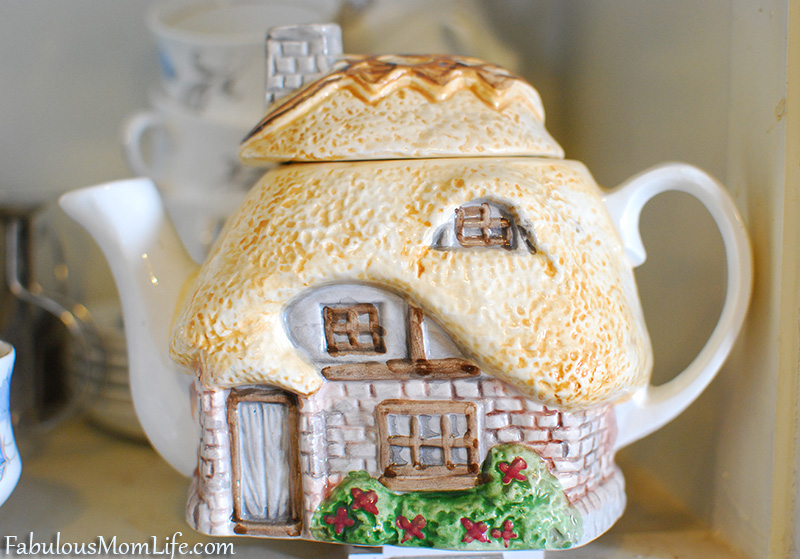 English Cottage Teapot - Collecting Cottage Ware - Fabulous Mom Life