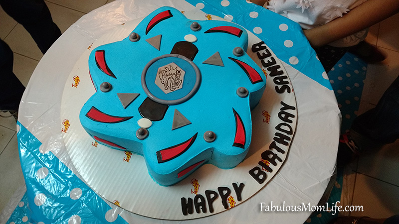 beyblade birthday cake