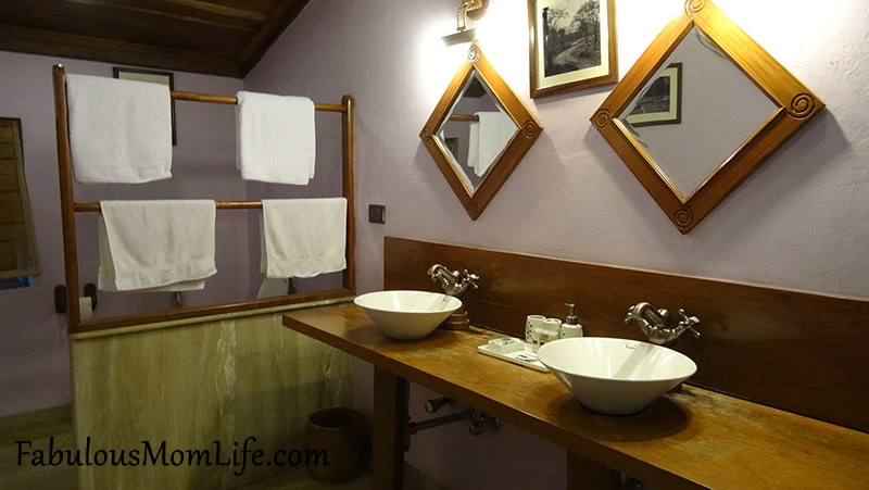 Beautiful bathrooms in the tents at Pench Jungle Camp