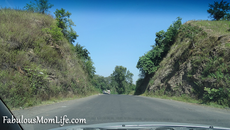 The picturesque road leading from Nagpur to Pench