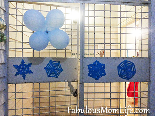 Frozen Party Door Decoration