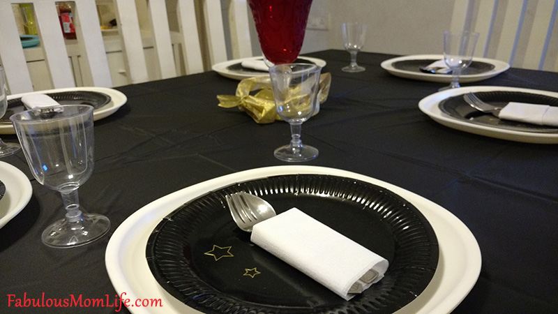 Movie Awards Night / Red Carpet Party Theme - Dinner Table Decoration