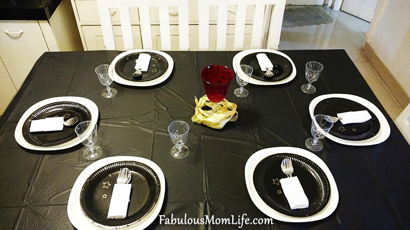 Movie Awards Night / Red Carpet Party Theme - Dinner Table Decoration