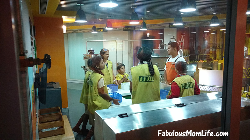 kidzania mumbai frooti activity