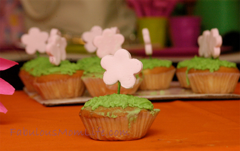 flower cupcakes