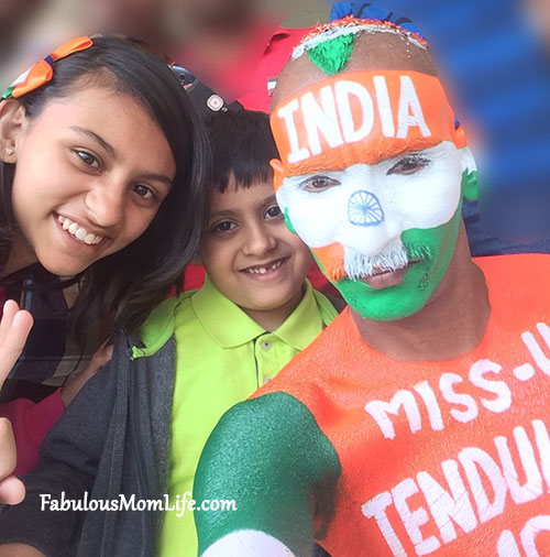 Tendulkar Fan Sudhir with Kids