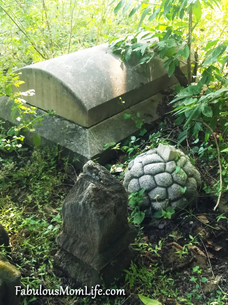 British graves from the 1800s in Nagpur, Maharashtra