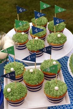 golf cupcakes