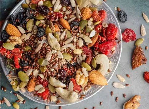 trail mix - 4 Snacks that Boost Your Energy