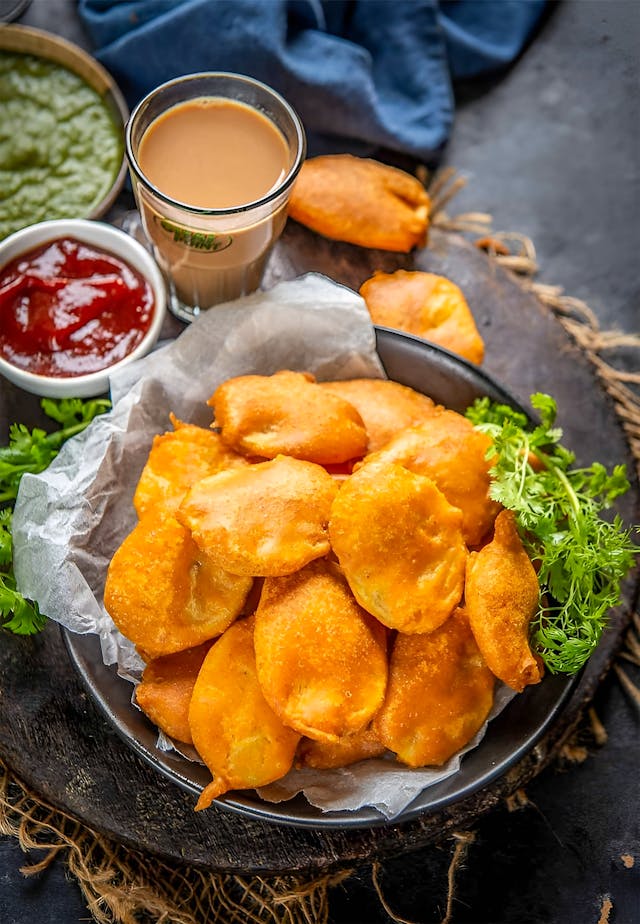 Pakora with Chai - Indian Nostalgia
