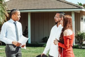 How a Local Realtor Helps Compare Homes in Conway's Property Listings