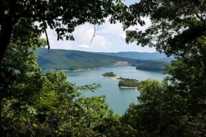 Top 7 Ways to Explore Lake Moomaw on Your Next Trip