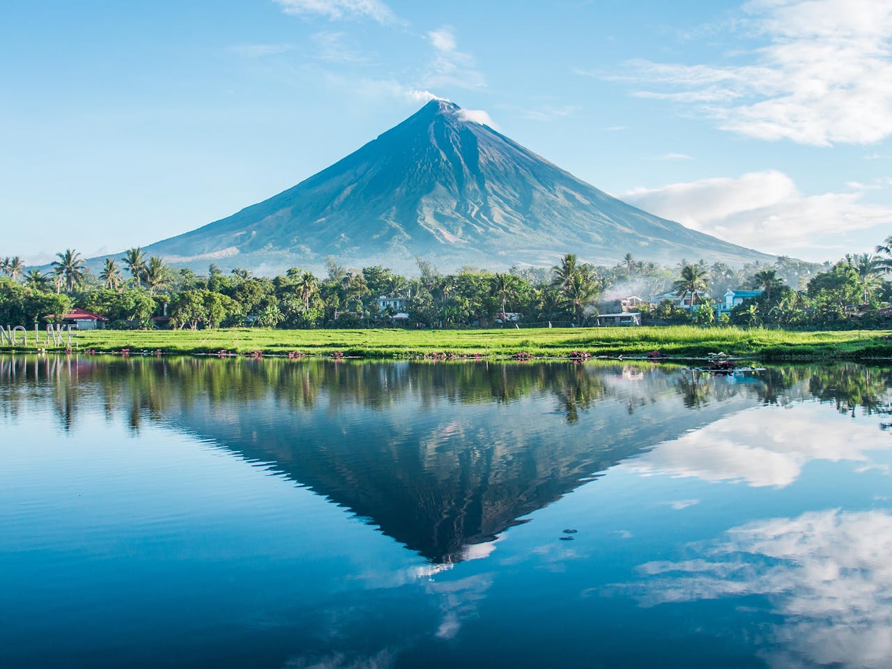 philippines volcano