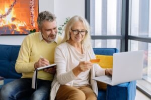 Family Banking 101: Joint Accounts, or Keep Things Separate?