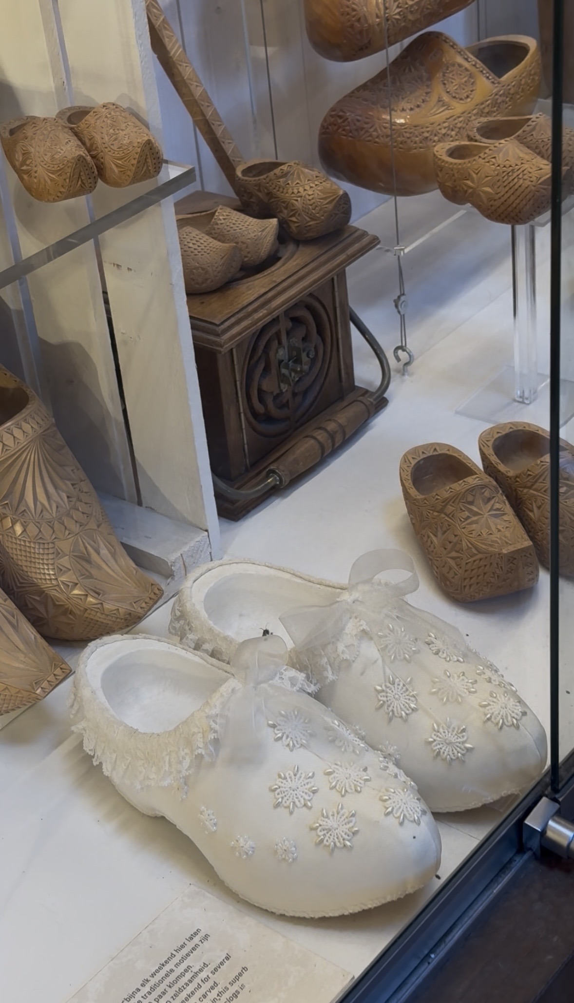 Bridal Dutch Clogs in Zaanse Schans