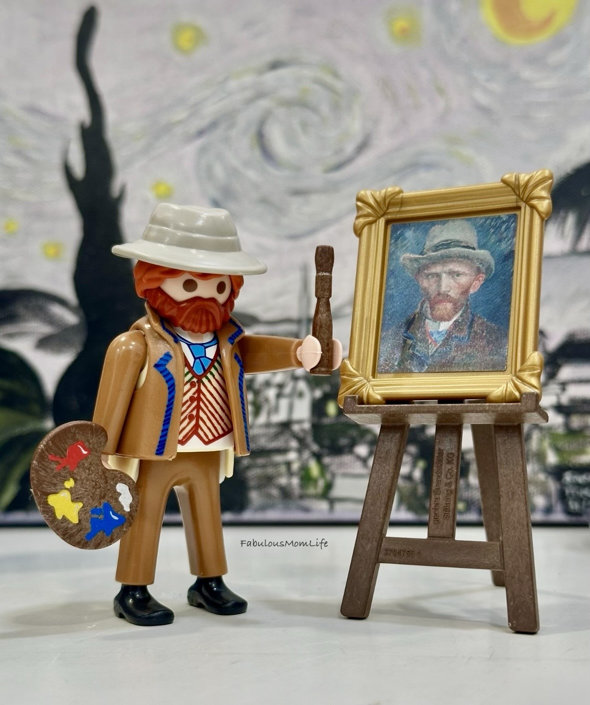 Playmobil Van Gogh with self portrait set from Rijksmuseum Amsterdam